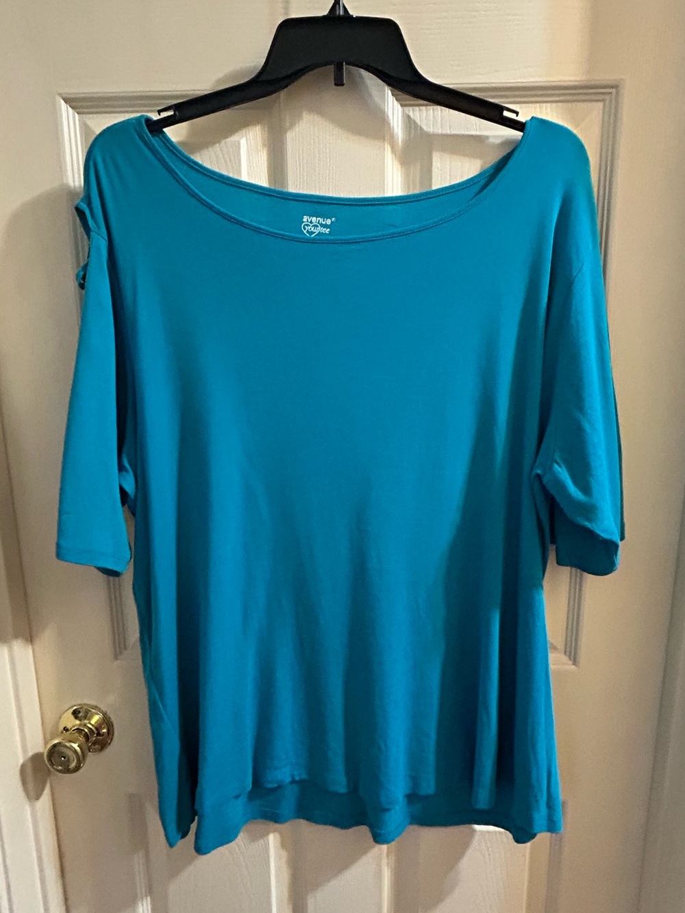 Avenue Teal Scoop-Neck Short Sleeve Tee